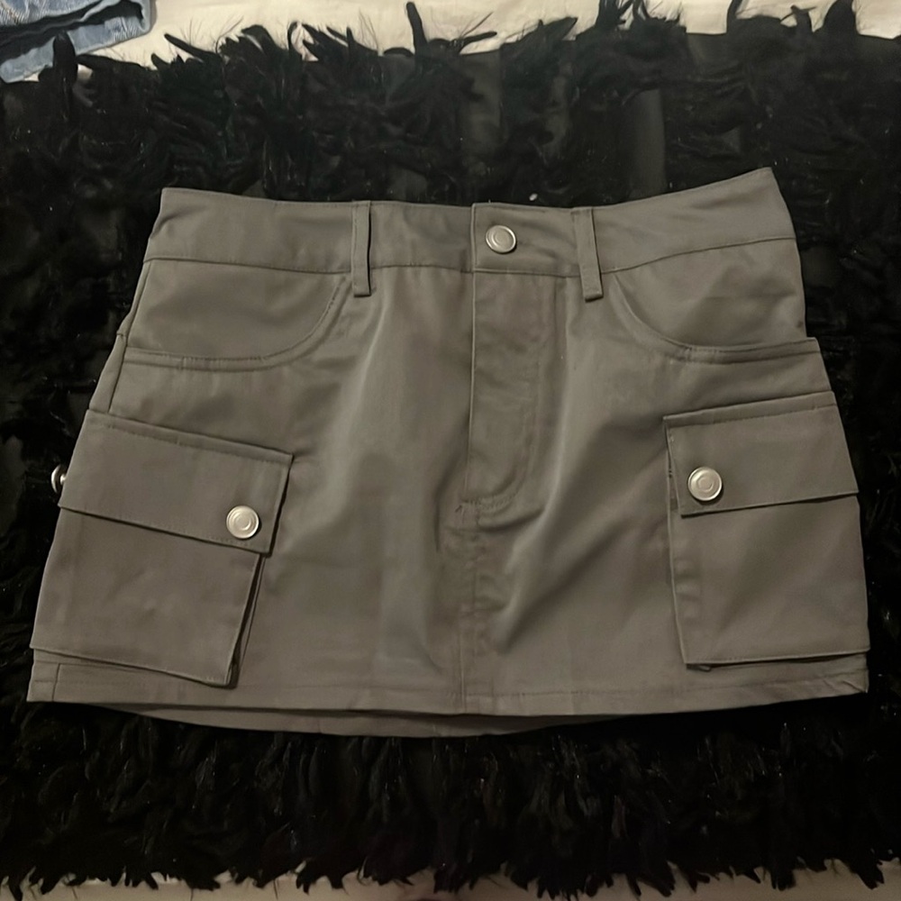 Cargo grey mini skirt. Never worn with tags. Fashion nova